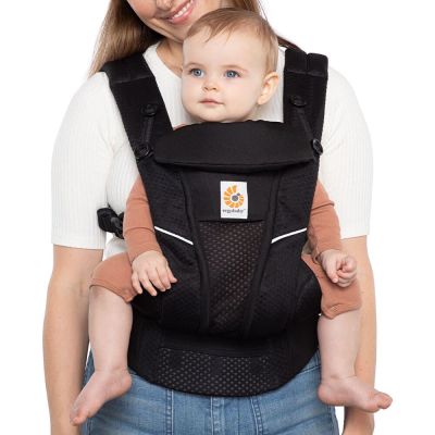Ergobaby Omni Breeze Baby Carrier Onyx Black used in forward facing postion by lady