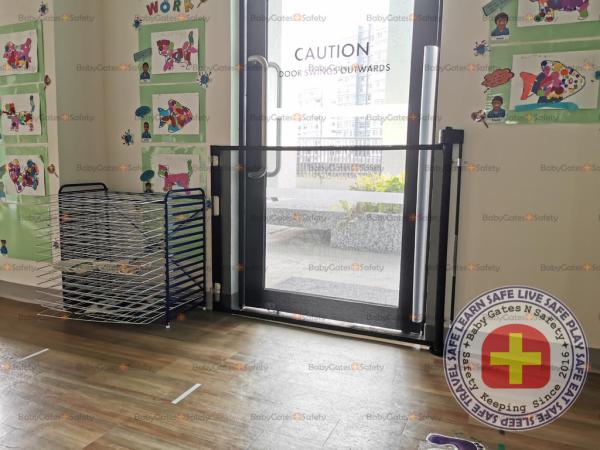 Retractable Gates for Large Childcare