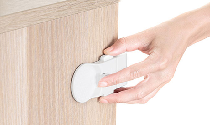 Reer Drawer & Cabinet Door Lock easy to use